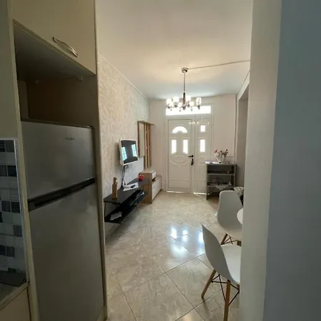 Sunlight Apartment *